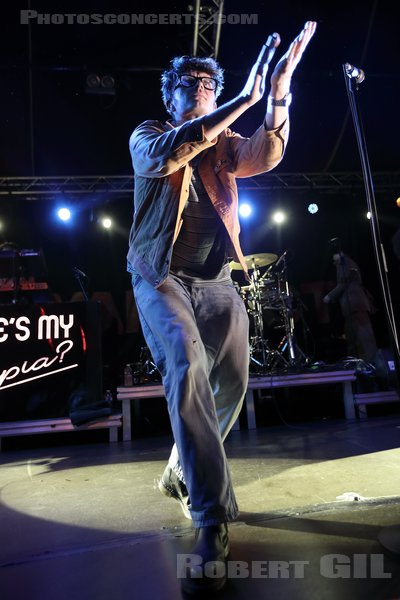 YARD ACT - 2024-04-05 - PARIS - Cabaret Sauvage - 